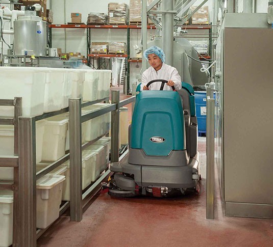 T12 Lavapavimenti compatta uomo a bordo a batteria alt 21